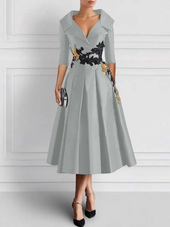 A-Line/Princess V-Neck Tea-Length Elegant Mother of the Bride Dresses with Appliques