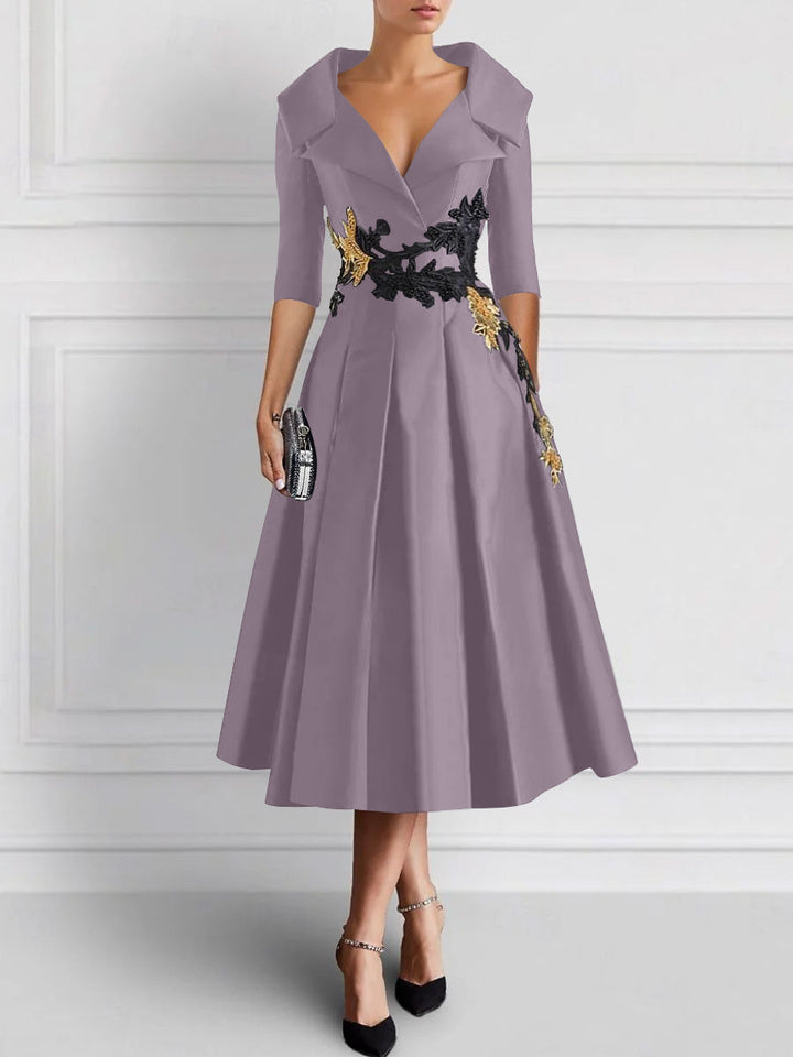 A-Line/Princess V-Neck Tea-Length Elegant Mother of the Bride Dresses with Appliques