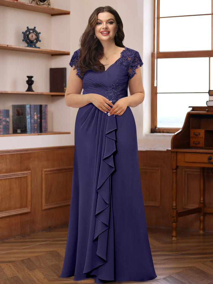 A-Line/Princess V-Neck Short Sleeves Pleated Plus Size Mother of the Bride & Groom Dresses with Ruffles & Appliques
