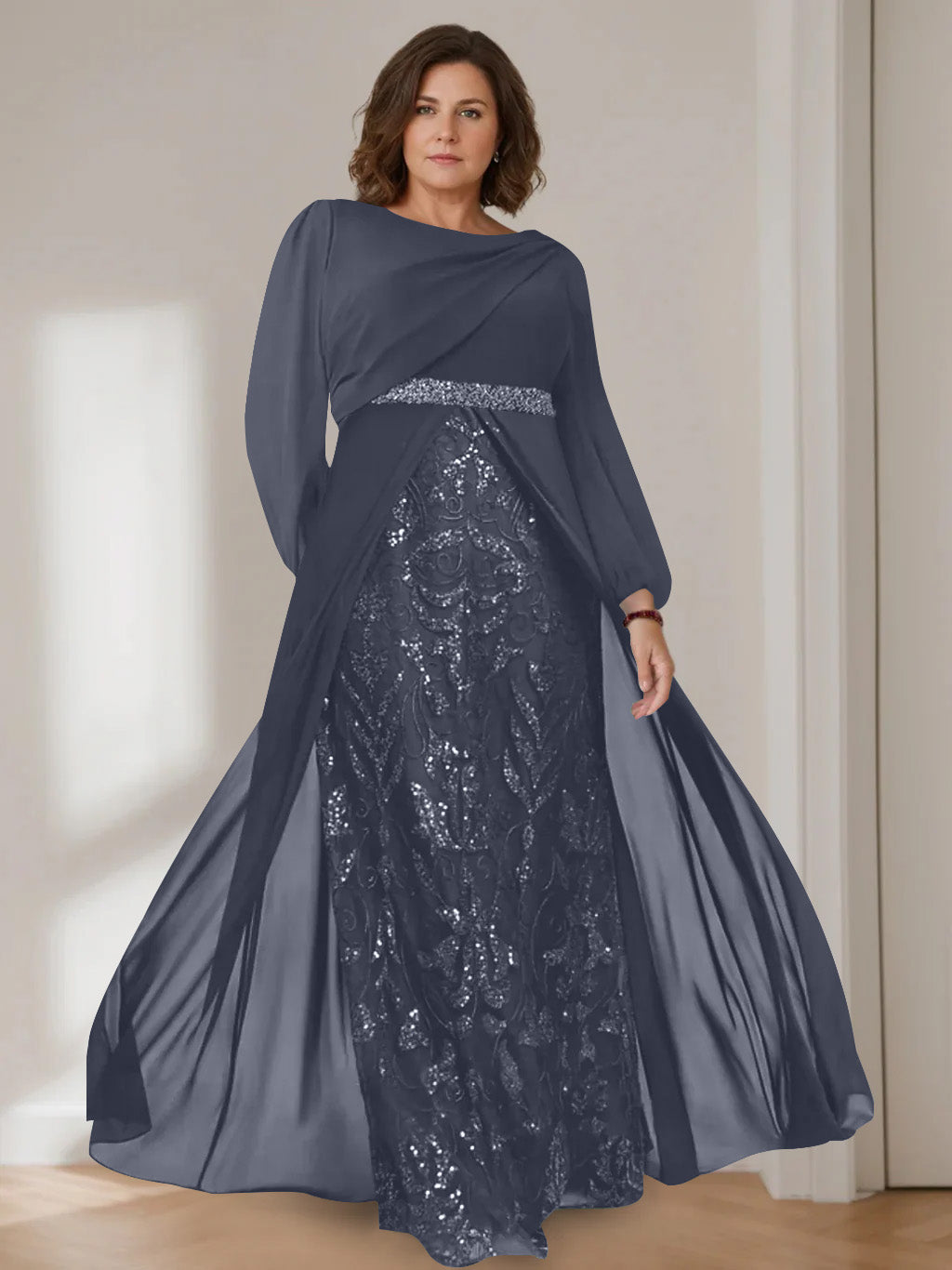 A-Line/Princess Scoop Long Sleeves Floor-Length Plus Size Mother of the Bride Dresses with Sequins