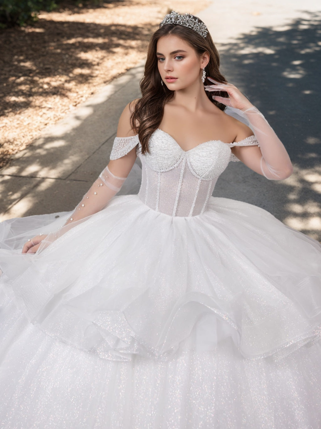 Ball Gown Off-the-Shoulder Sleeveless Floor-length Tulle Long Formal Dresses with Crystal Beadings