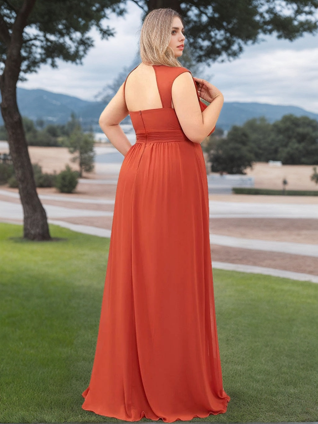 A-Line/Princess Deep V-Neck Sleeveless Floor-Length Plus Size Bridesmaid Dresses with Beads