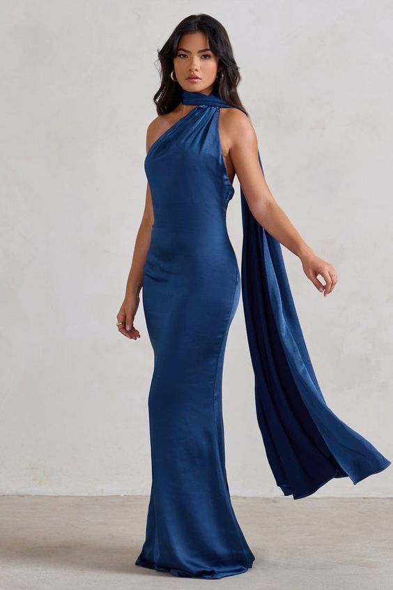 Sheath/Column Halter Floor-length Formal Dresses