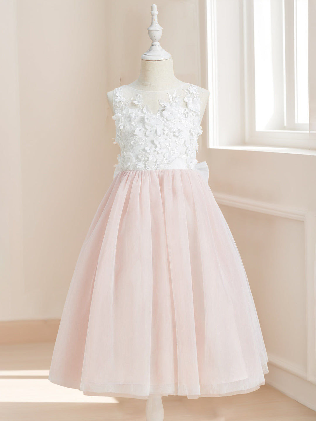 A-Line/Princess Scoop Sleeveless Tea-Length Pleated Flower Girl Dresses with 3D Flowers & Bow