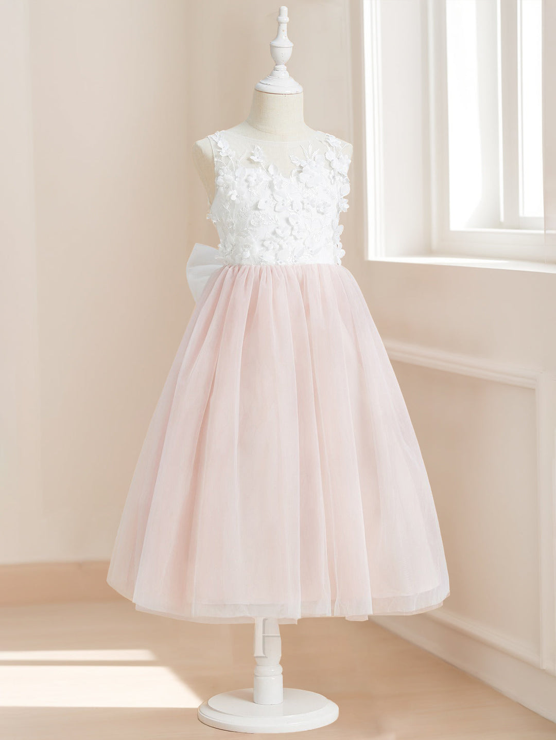 A-Line/Princess Scoop Sleeveless Tea-Length Pleated Flower Girl Dresses with 3D Flowers & Bow