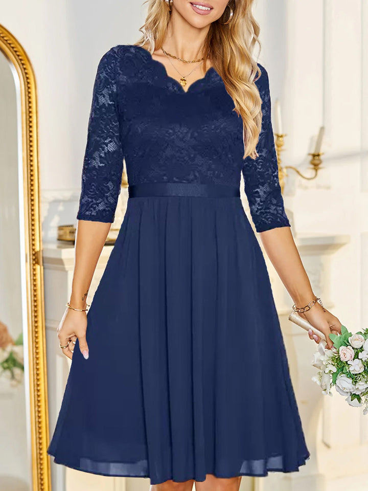 A-Line/Princess V-Neck Lace Wedding Guest Cocktail Dresses with Applique