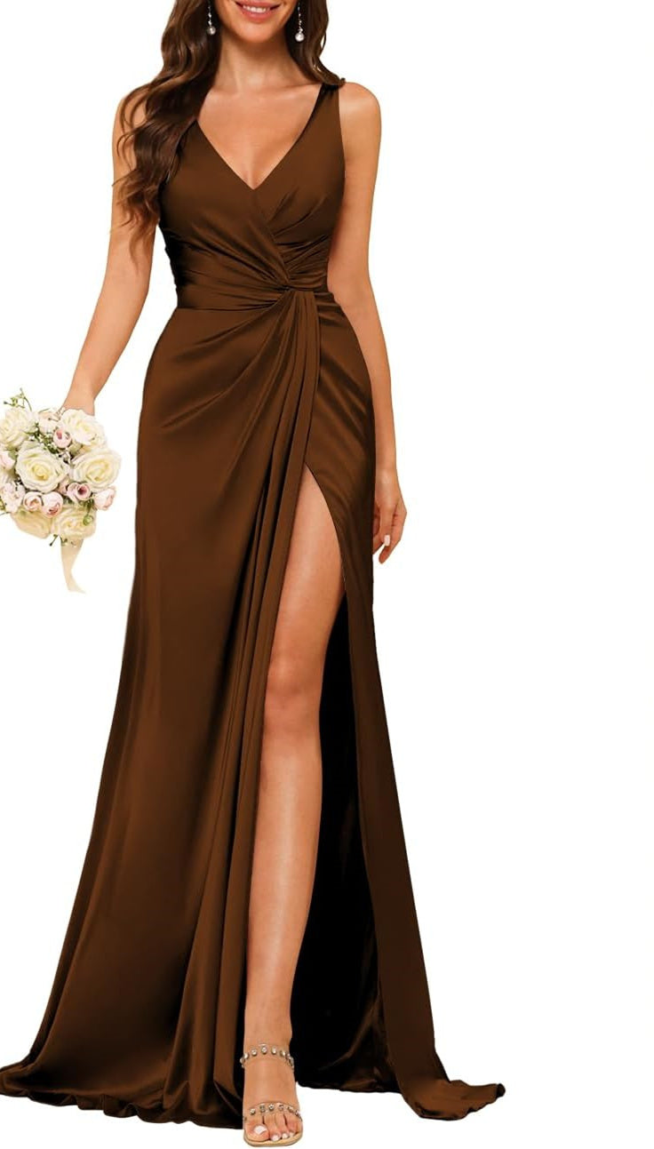 A-Line/Princess V Neck Sleeveless Floor-Length Bridesmaid Dresses with Split