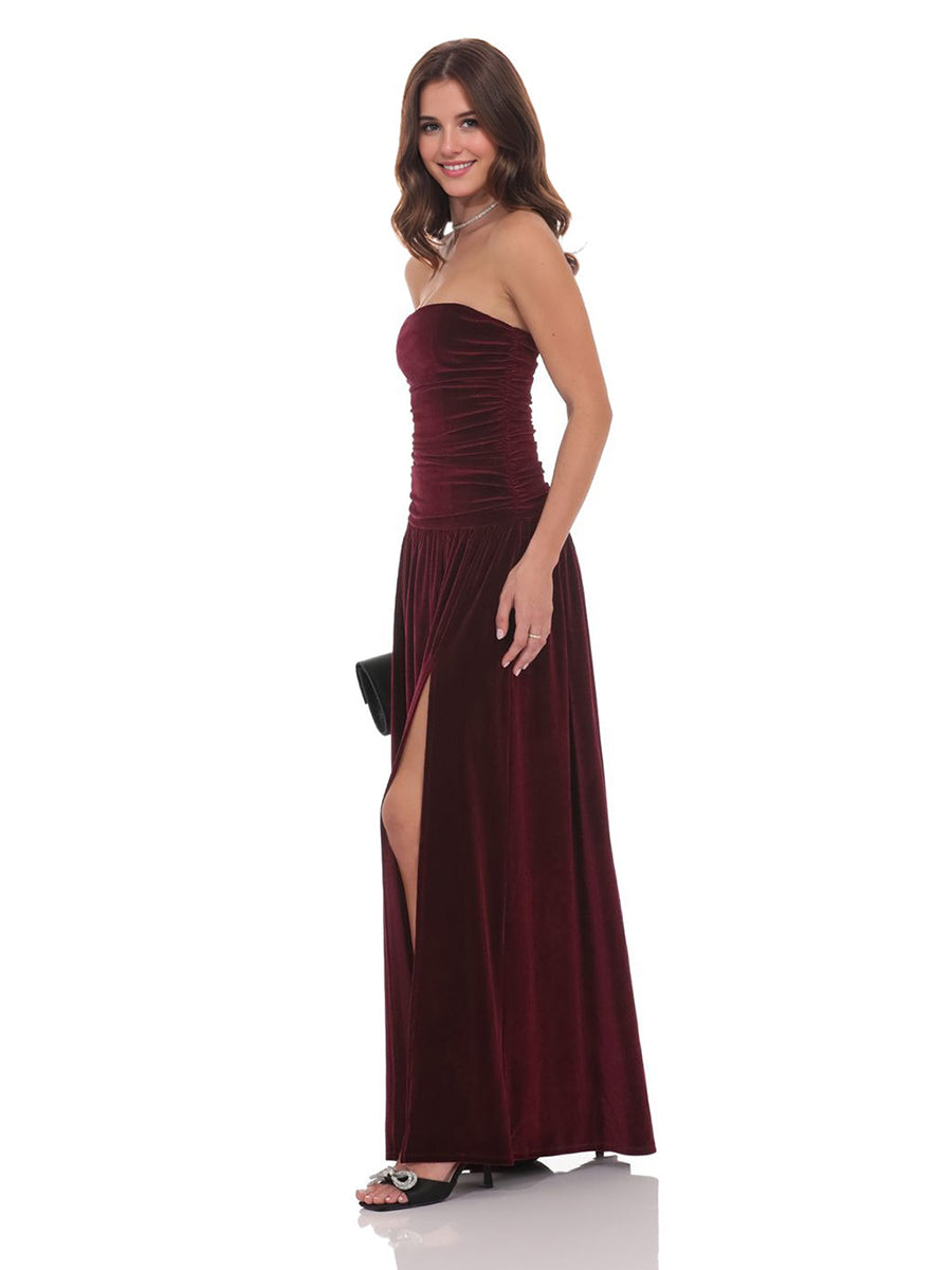 A-Line/Princess Strapless Sleeveless Velvet Ruched Evening Dresses with Pleats