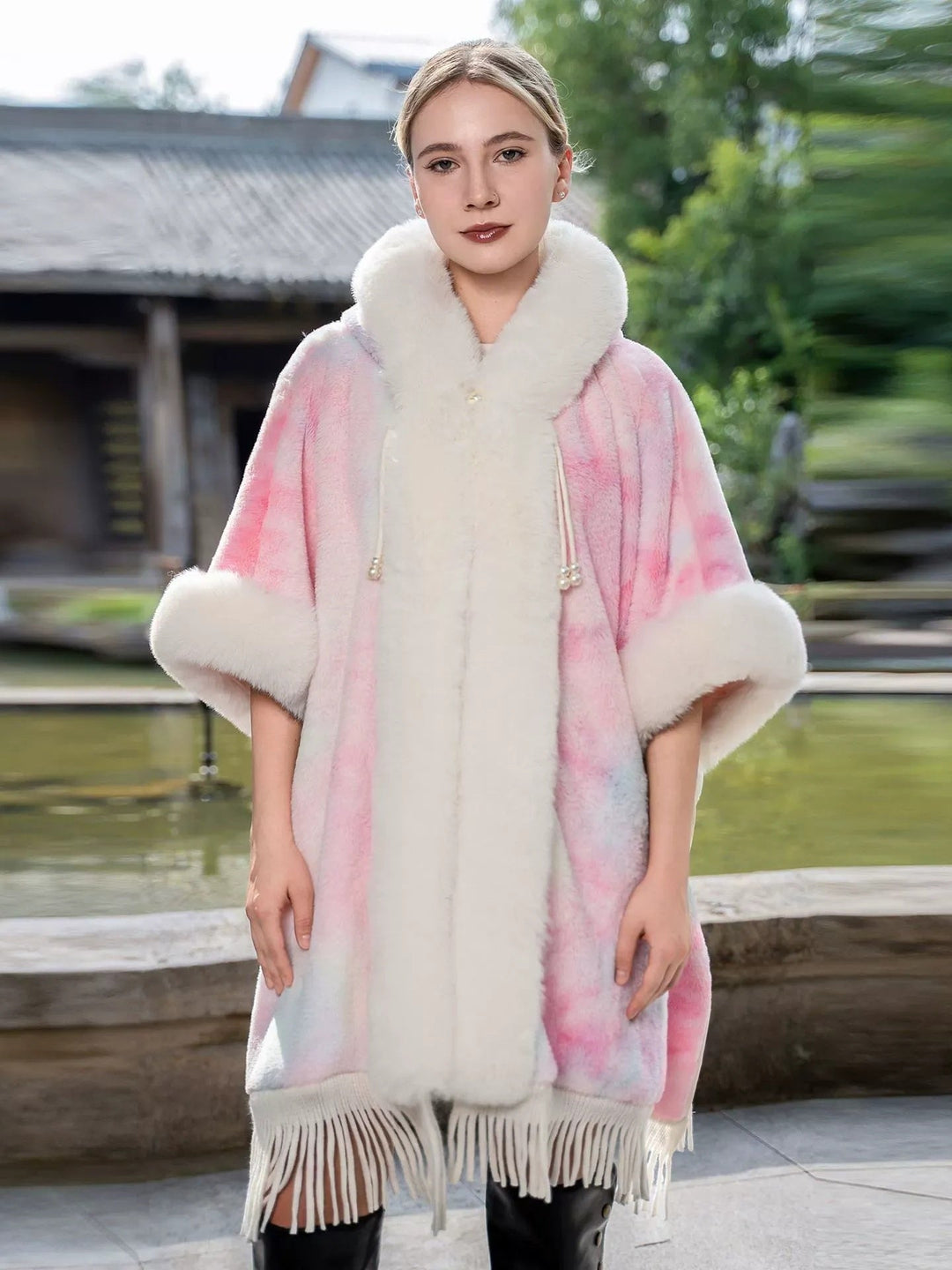 Women鈥檚 Elegant Winter Cape Shawl/Wrap with Tassels