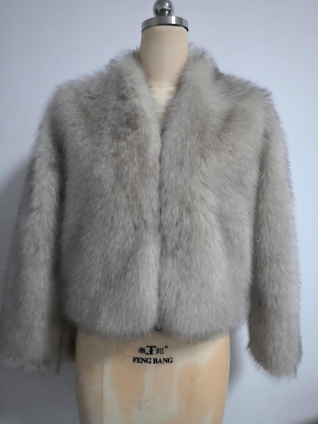 Women鈥檚 Fluffy Faux Fur Long Sleeves Winter Warm Cropped Jackets